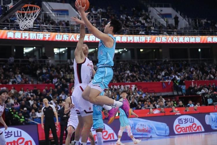 常规赛1月17日:青岛崂山啤酒VS浙江稠州金租 集锦 常规赛1月17日:青岛崂山啤酒VS浙江稠州金租 集锦